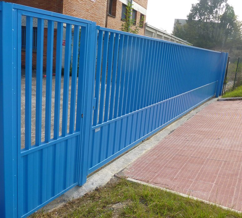 corredera peatonal metalica